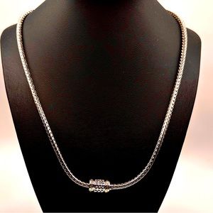 New Beautiful Necklace, Gold & Silver Tone, w/Magnetic Closure, Never Used.